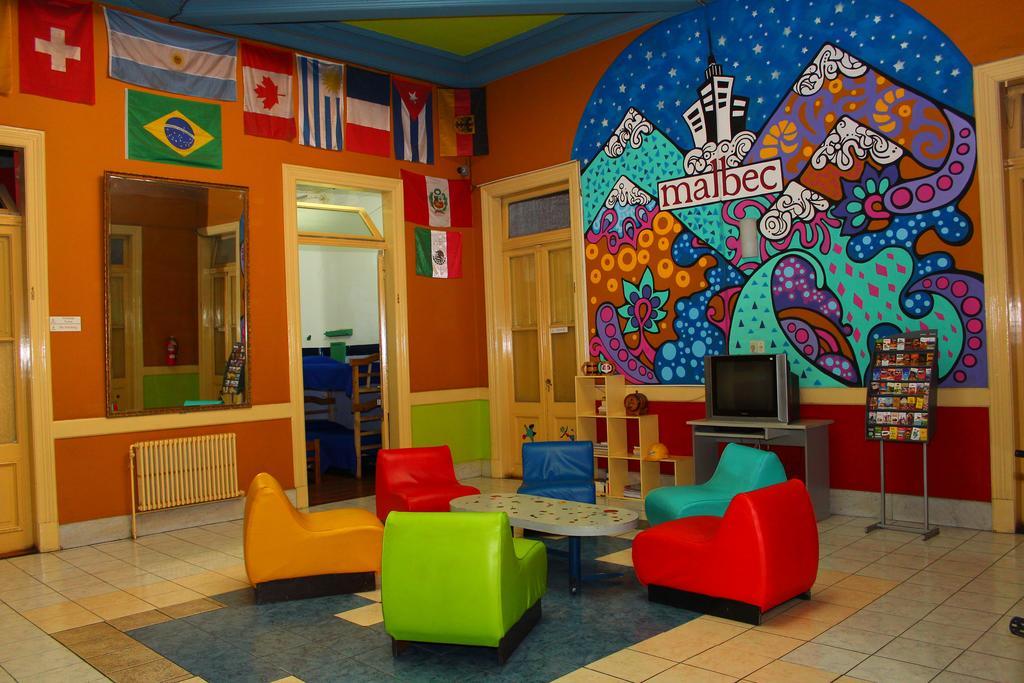 Malbec Hostel Central Мендоса Экстерьер фото