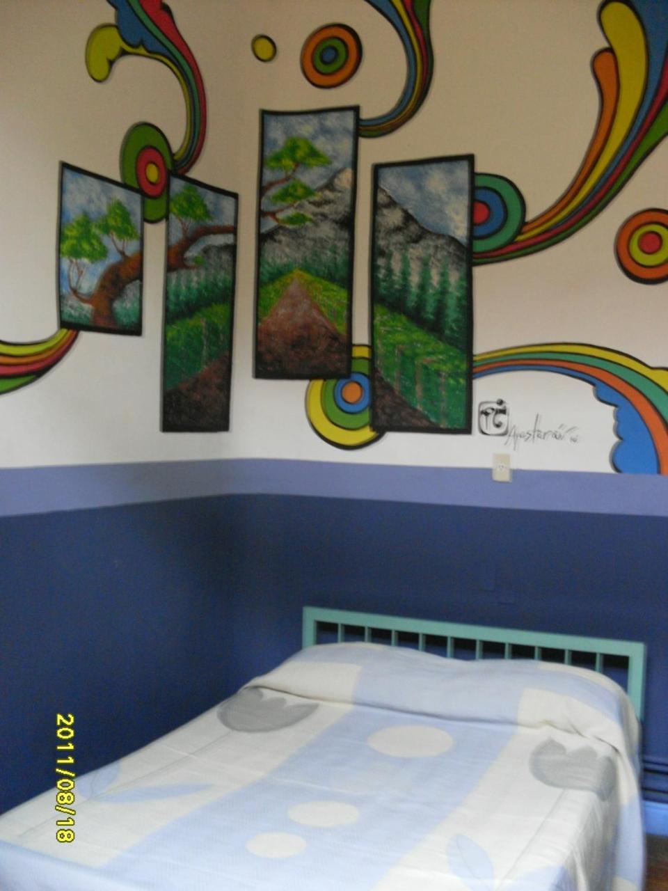 Malbec Hostel Central Мендоса Экстерьер фото